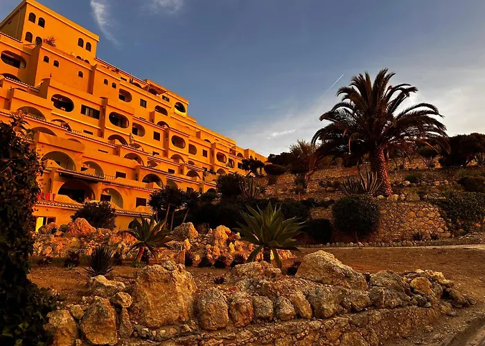 Luisela Mar Algarve *